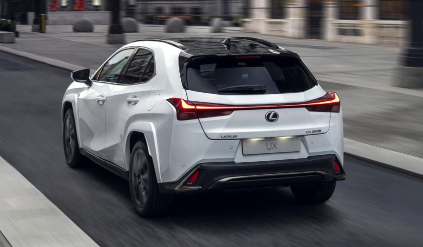 Lexus UX 250h 2022