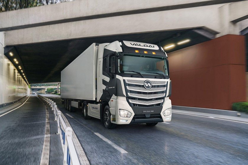 Валдай 45 тягач