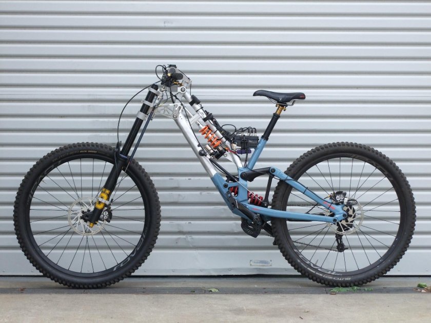 Стритец двухподвес