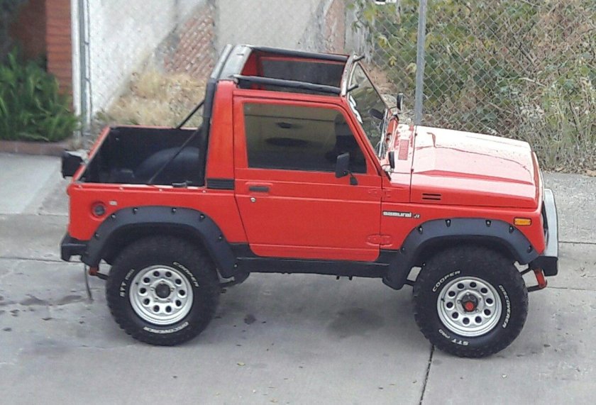 Сузуки Самурай джип карандашом