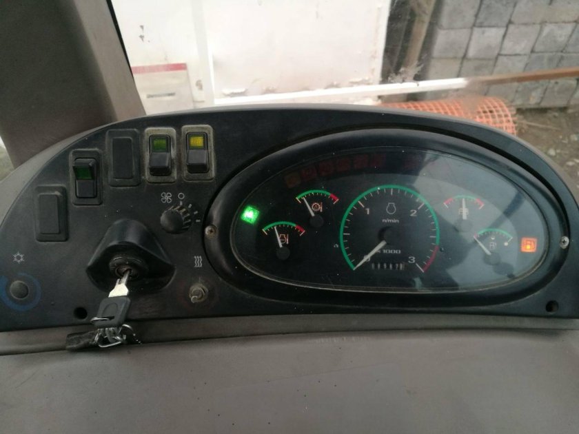 Приборная панель Case 695 St