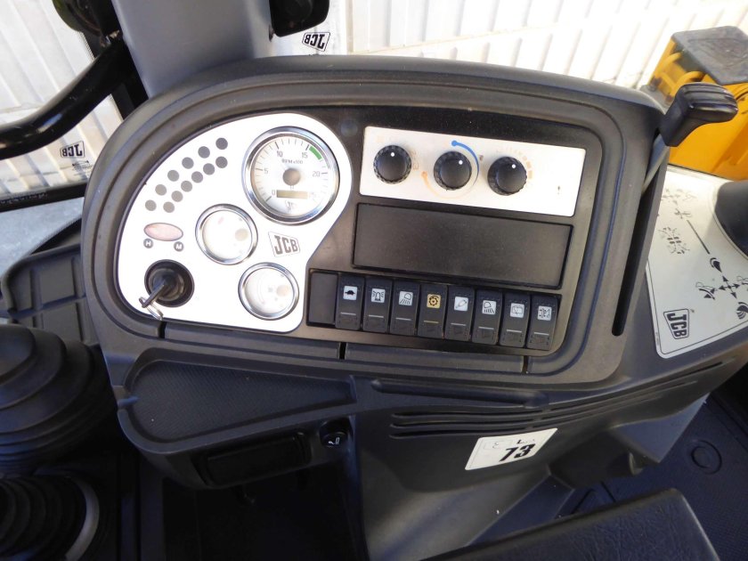 JCB 3cx super кабина