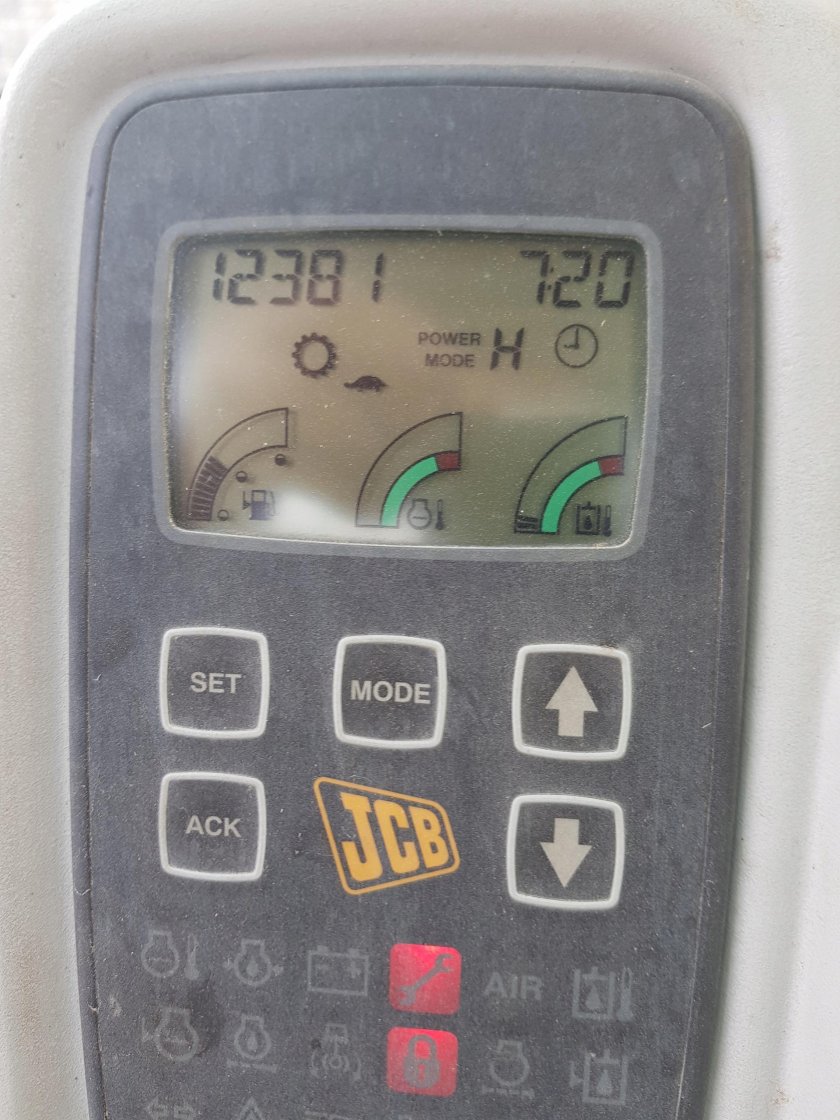 Панель приборов экскаватора Коматсу 220