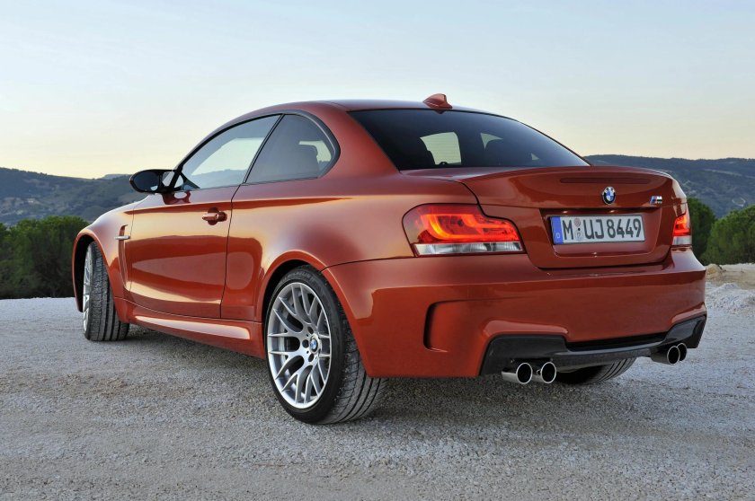 BMW m1 e82