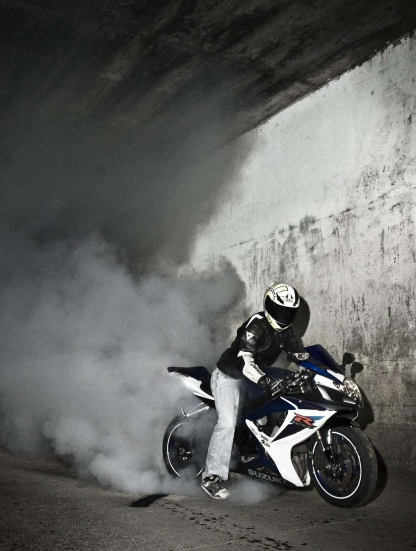 Бернаут на мото