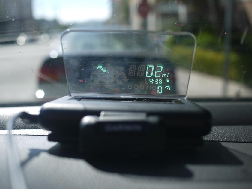 Garmin head up display