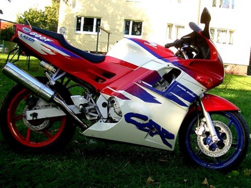 Хонда СБР 600 Ф