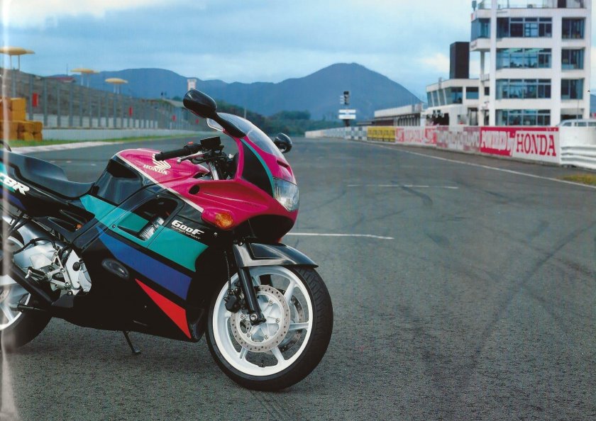Honda CBR f2