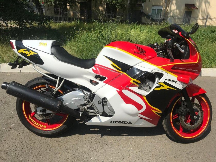 Мот Хонда СБР 600