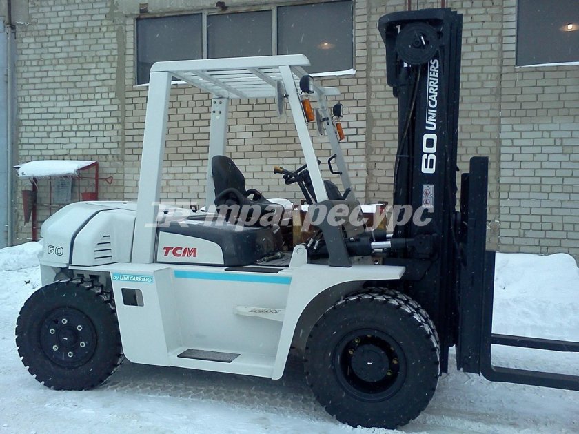 Дизельный вилочный погрузчик