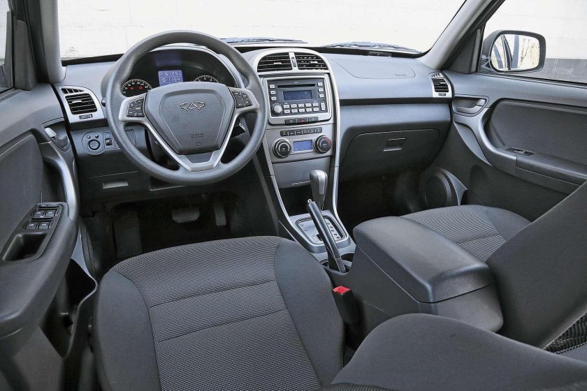 Машина чери Тигго 4 салон