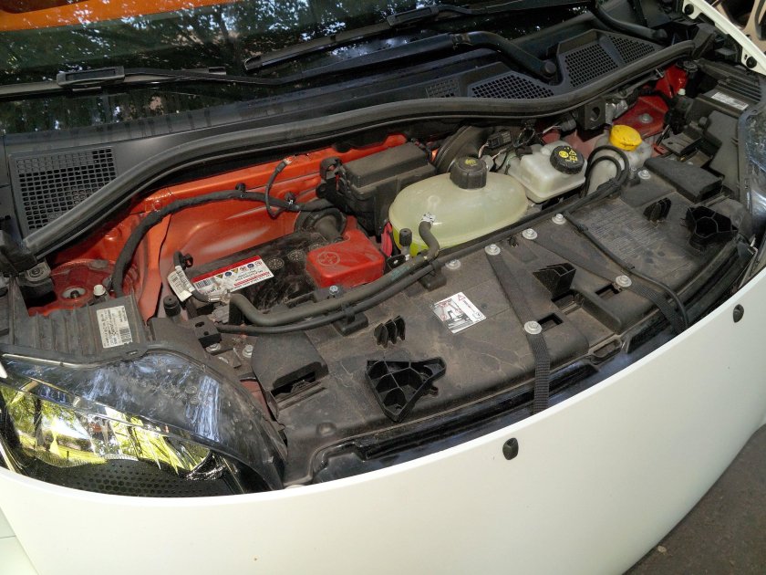 Smart Fortwo 451 под капотом