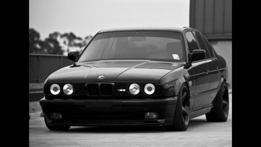 БМВ е34 m5