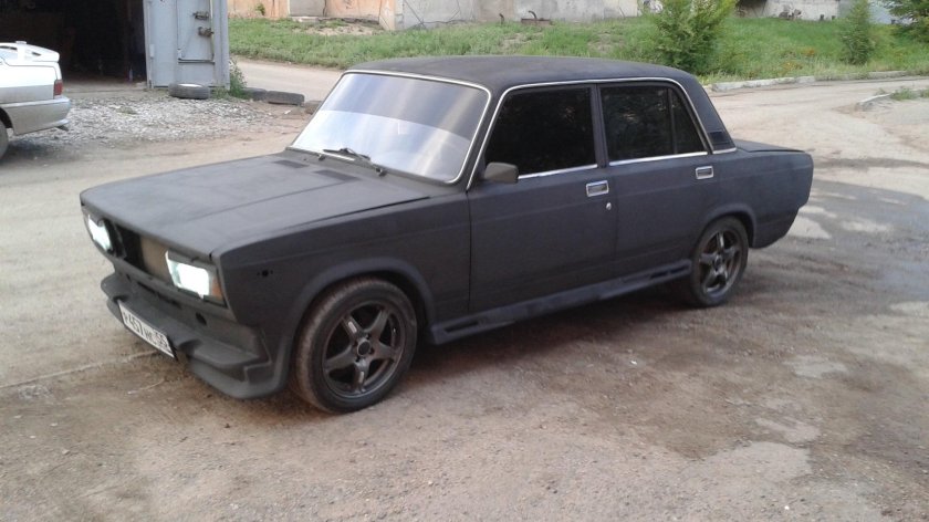 ВАЗ 2107 черный Раптор