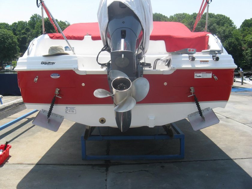 Nauticus плиты транцевые