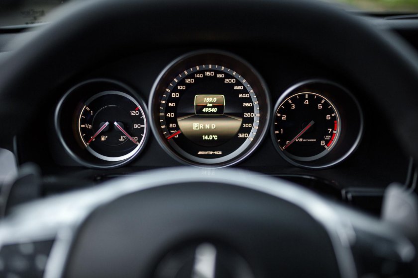 E63 212 приборка