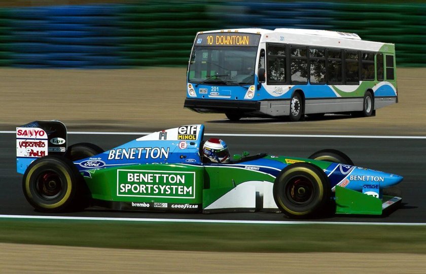 Benetton b194 кокпит
