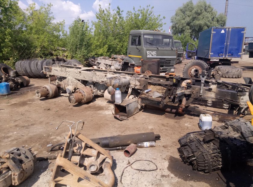 Запчасти на КАМАЗ 6520