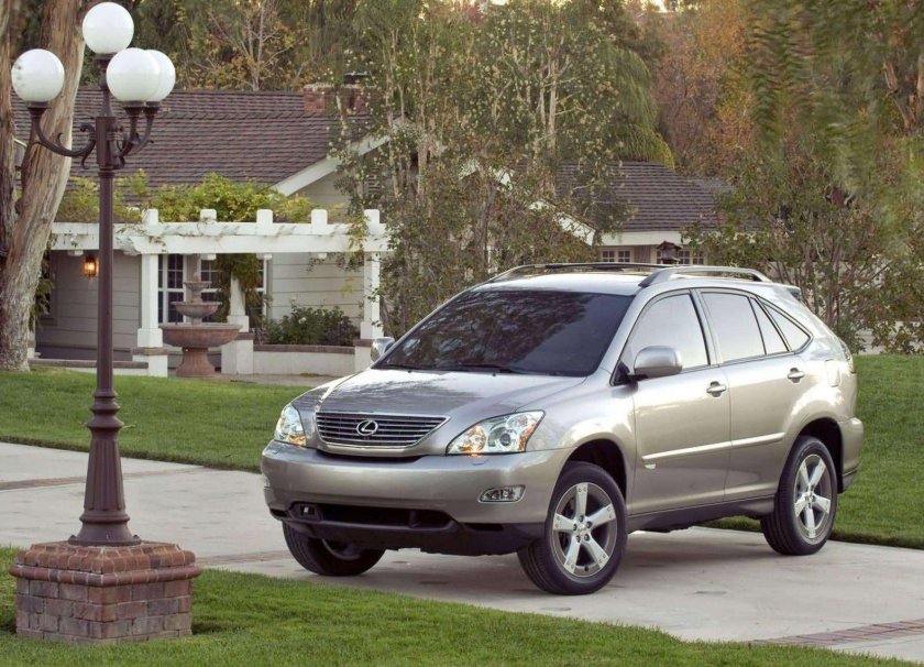 Lexus РХ 330