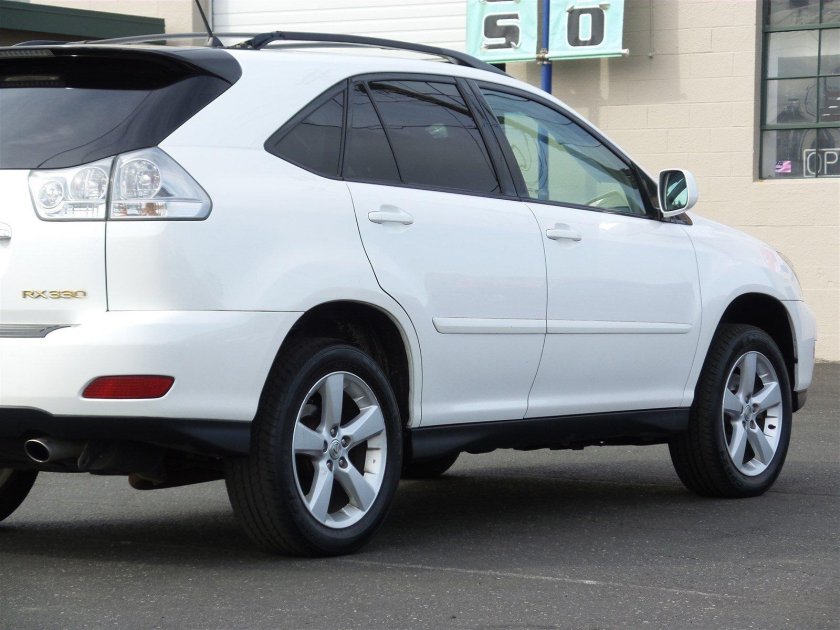 Лексус РХ 330 белый