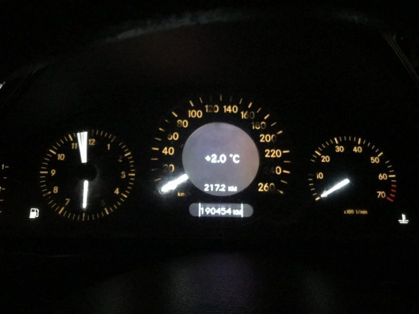 Щиток приборов w202 лампочки 1996