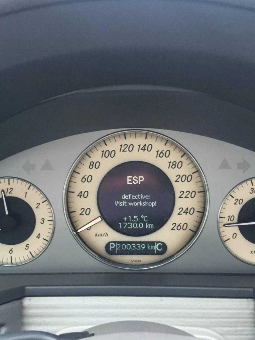 Mercedes w211 загорелась ABS ESP