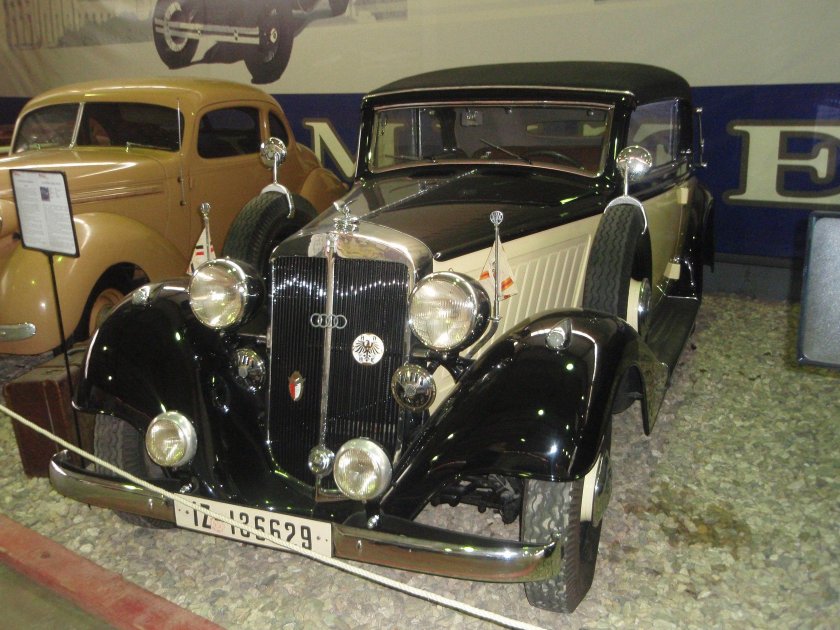 Horch 830