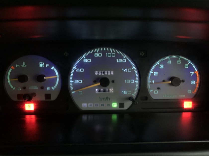 Пересвет приборной панели Mitsubishi RVR