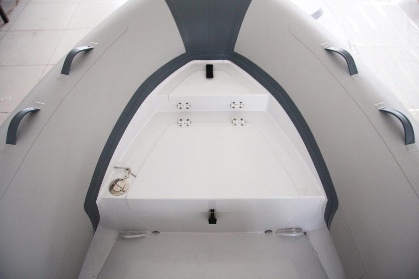 Лодка Гладиатор 470