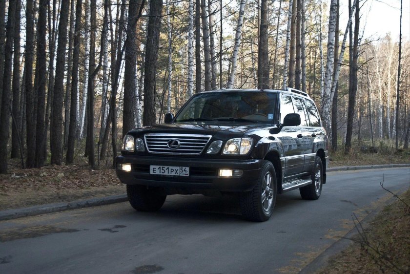 Lexus LX II 470