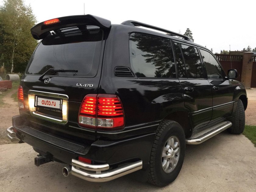 Лексус ЛХ 470 2000 черный