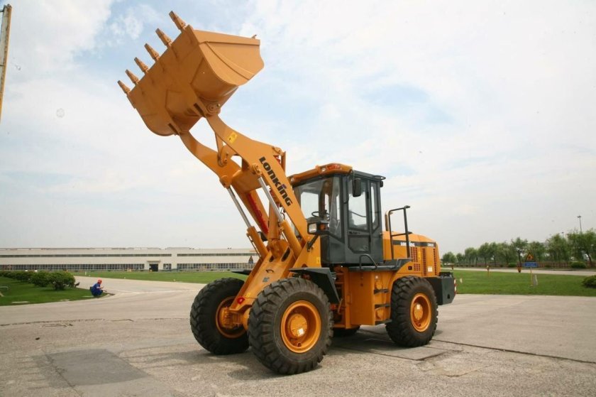 Фронтальный погрузчик Lonking cdm833