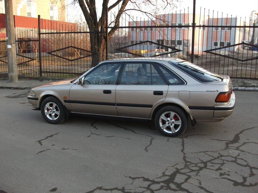 Тойота Карина 2 1991