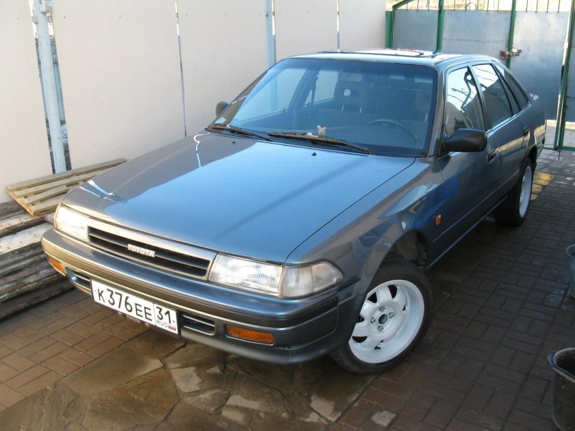 Тойота Карина 2 1991
