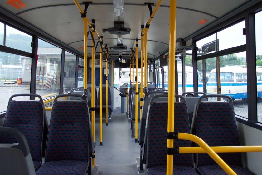 Автобус Кароса салон