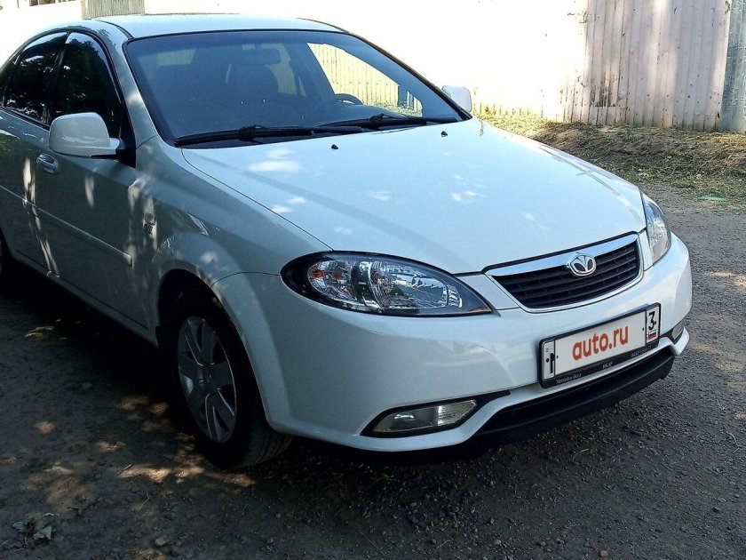Daewoo Gentra 2013 года