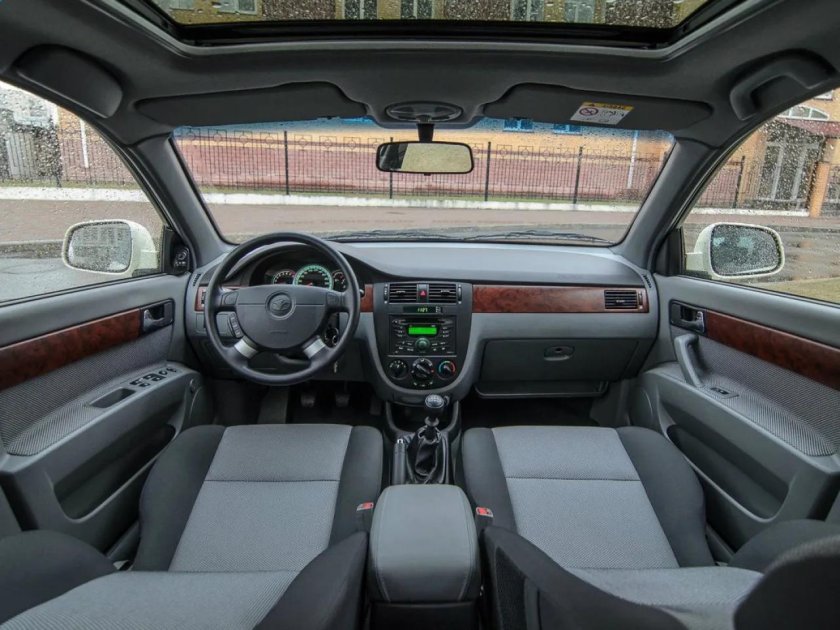 Daewoo Gentra 2 салон