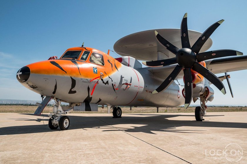 E-2c Hawkeye