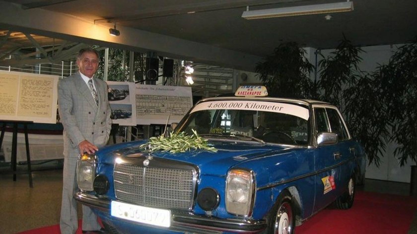 Mercedes-Benz 240d 1976 года