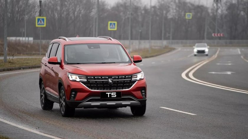 Dongfeng forthing t 5 evo