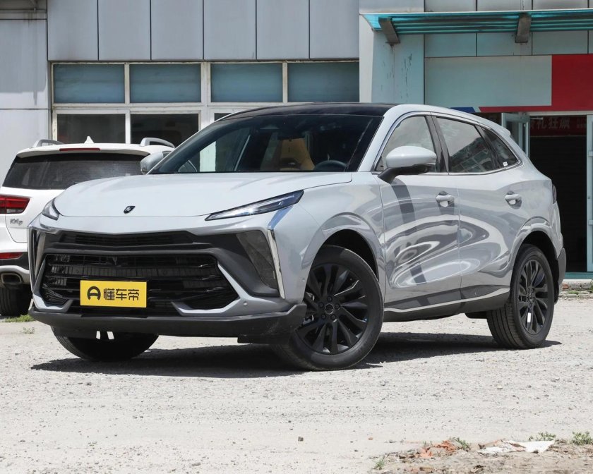 Dongfeng forthing t 5 evo