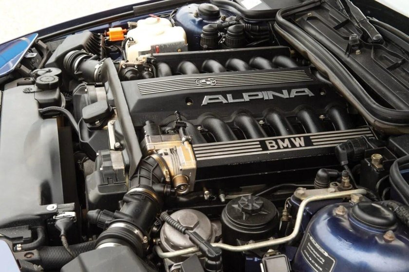 Мотор Альпина v12