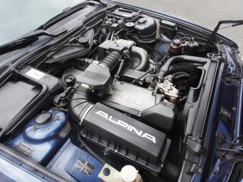 БМВ е34 Альпина мотор