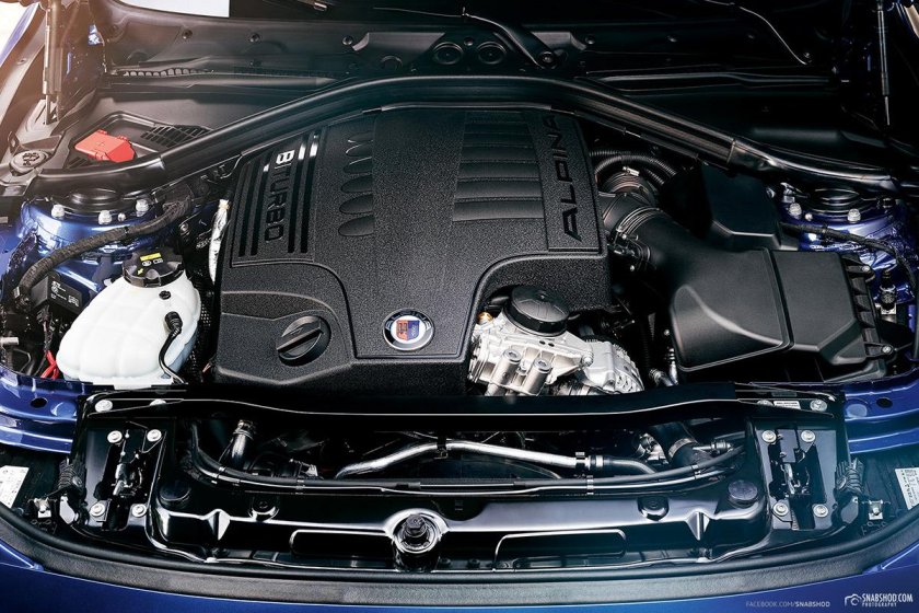 Подкапотное пространство БМВ f30