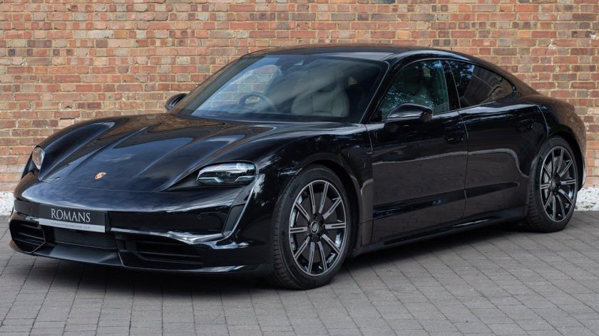 Порше Taycan 2020