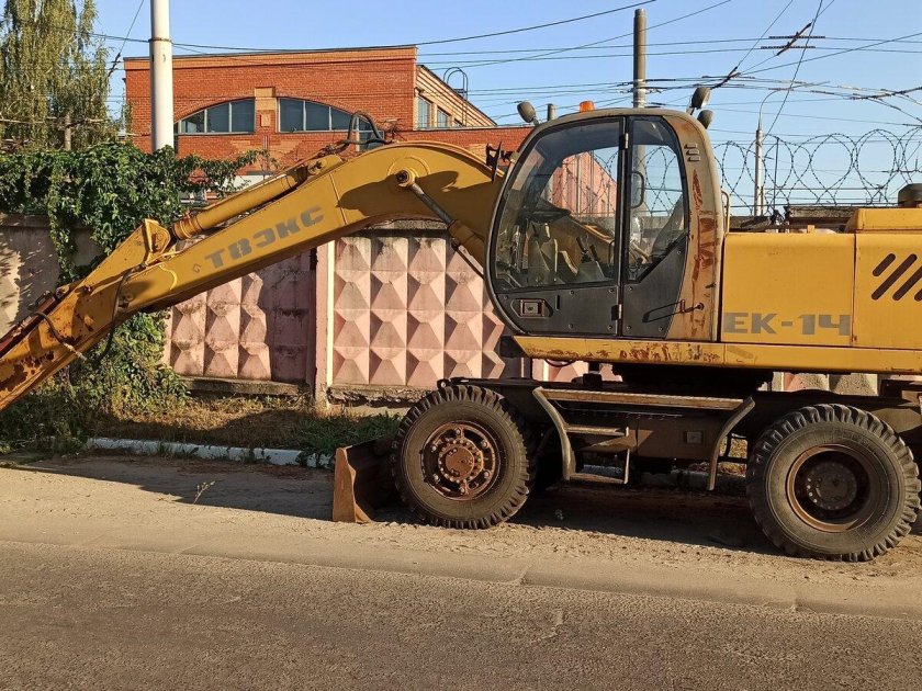 Экскаватор твэкс ек-18-20