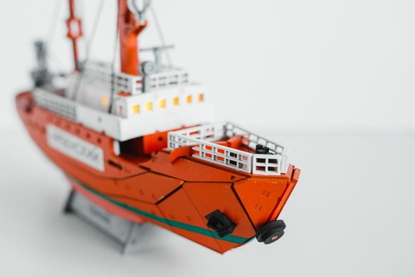 Плавучий Маяк Ирбенский модель