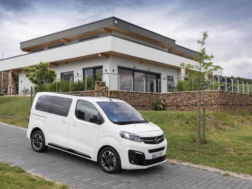 Опель Зафира 2022