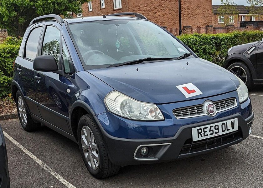 Сузуки сх4 и фиат седичи