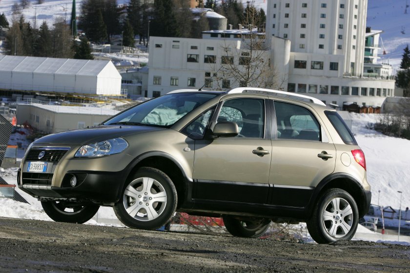 Фиат Седичи красный 1.9 турбодизель